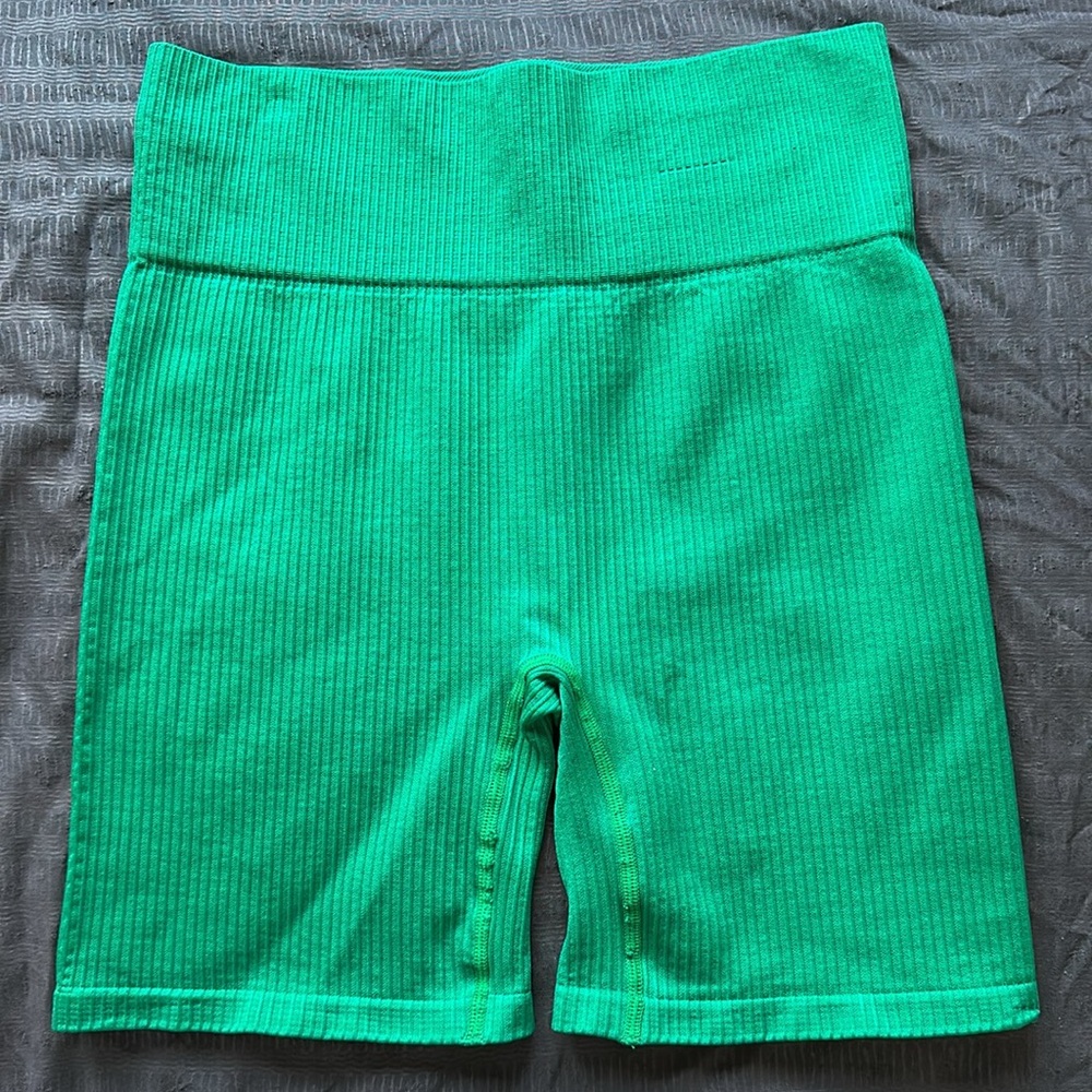 Cotton On BODY Womens Green Workout Athletic Biker Shorts